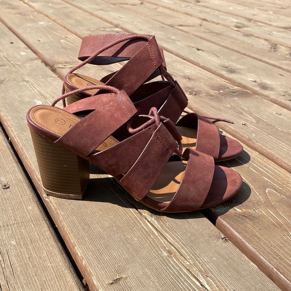 Maurices Shoes - Maurice’s Dina block heel shoes size 7 brown.